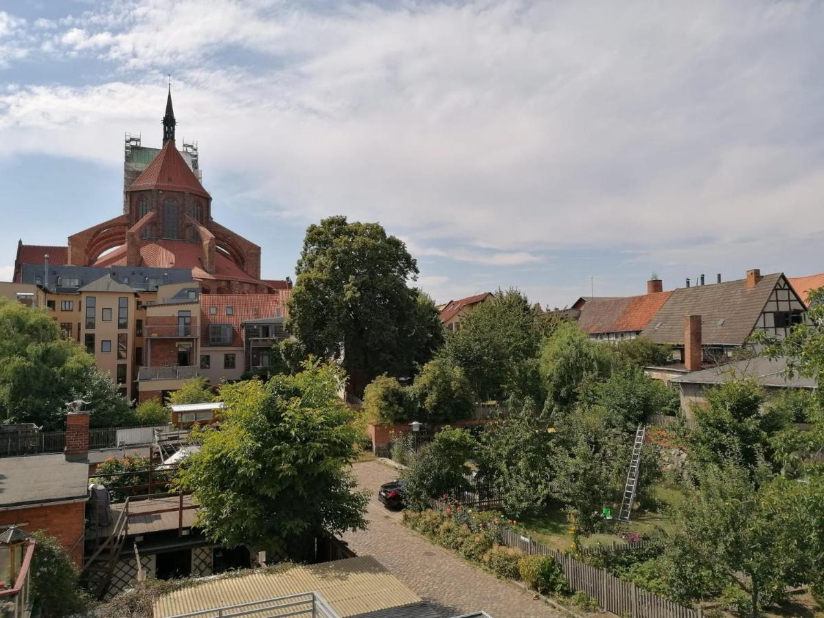 Townhouse Altstadt Wismar Upper Apartment Mit Zwei Terrassen Eksteriør bilde