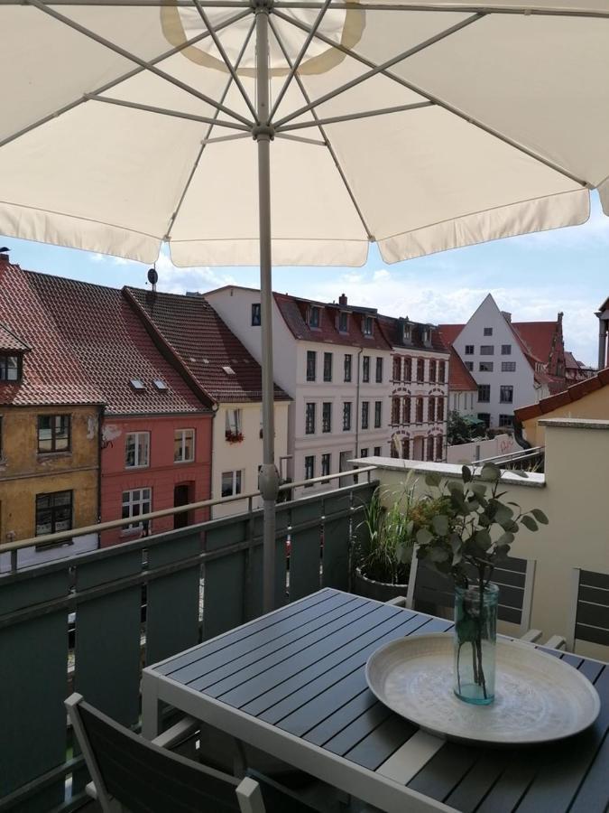 Townhouse Altstadt Wismar Upper Apartment Mit Zwei Terrassen Eksteriør bilde